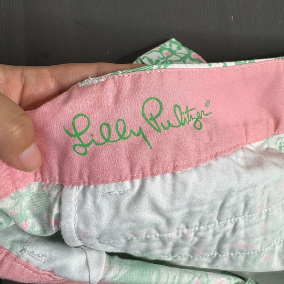 Lilly Pulitzer Women’s Barclay Short in Glenda Green Beach Bash - Picture 4 of 8